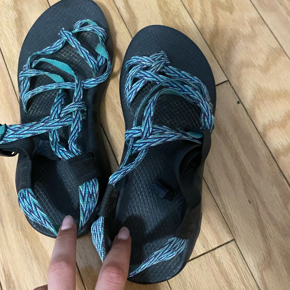 Chacos size 9